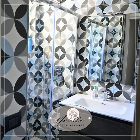 Mariella נאפולי