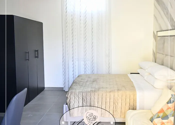 Mariella נאפולי